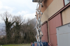 n°72-Semovente-Verticale-JLG-40-RTS-presso-deposito-industriale-Cava-de'-Tirreni-Feb-2012-(2)